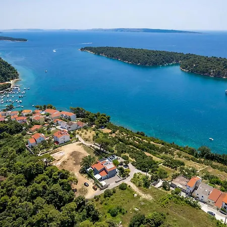 Апартаменты In Rab With House Sea View Palit