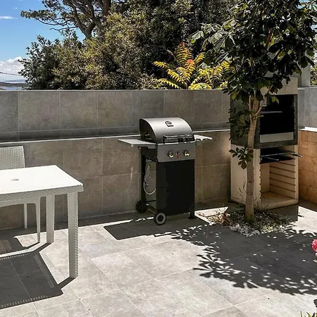 Apartment Stunning In Rab With Kitchen Palit