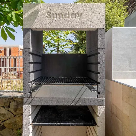 Appartamento Stunning In Rab With Kitchen *