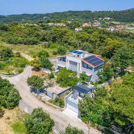 Appartamento Stunning In Rab With Kitchen *