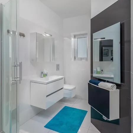 Stunning In Rab With Kitchen Apartment Palit