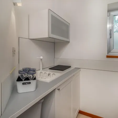 Apartment Stunning In Rab With Kitchen