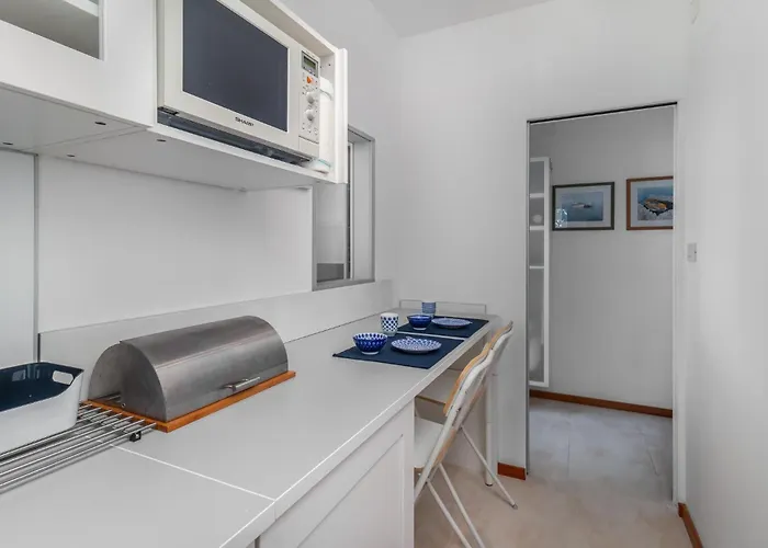 Stunning In Rab With Kitchen