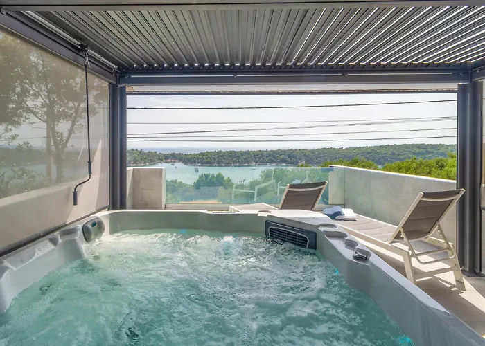 Lejlighed Stunning In Rab With Kitchen *