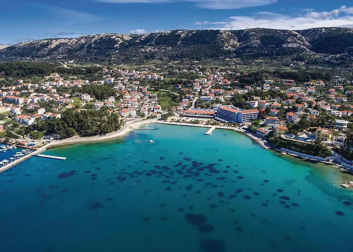 Stunning In Rab With Kitchen Lejlighed Palit